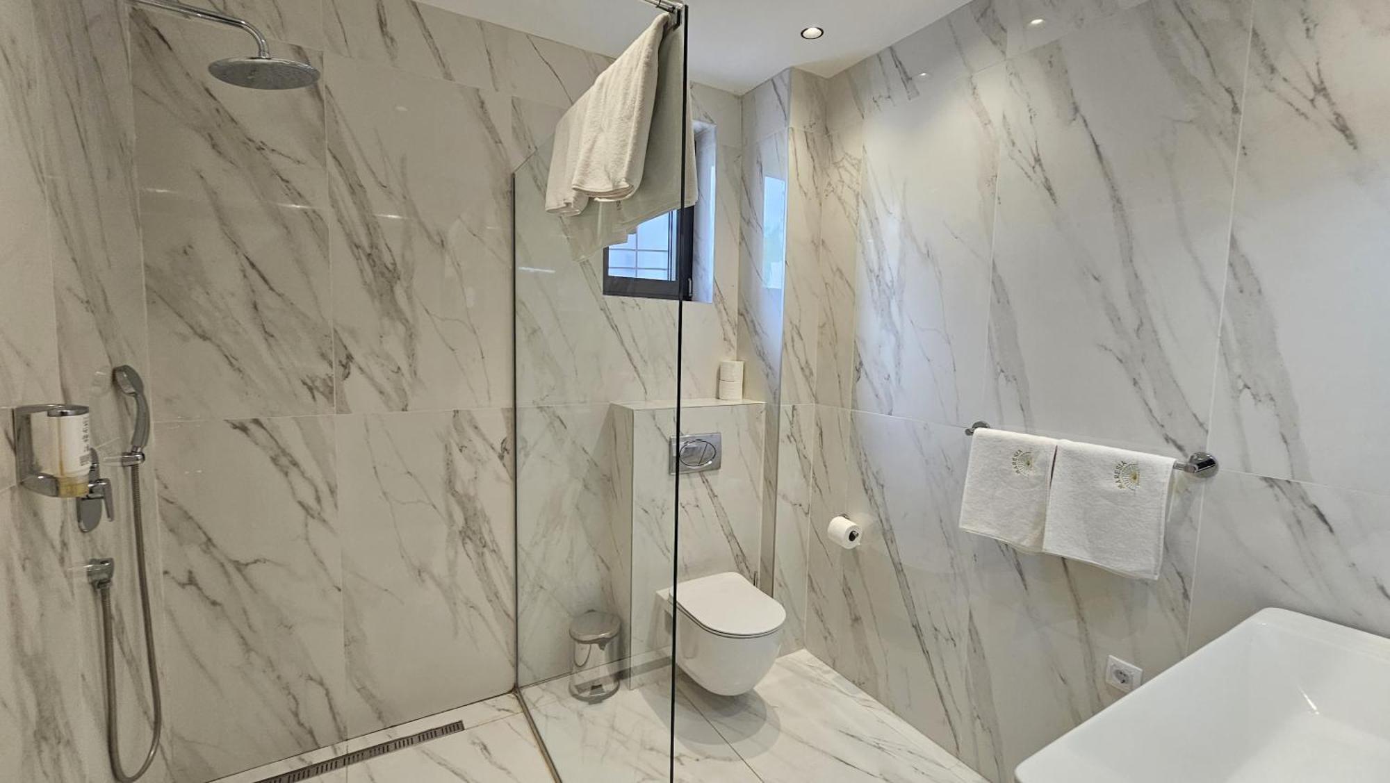Maresia Boutique Suites Budva Eksteriør bilde